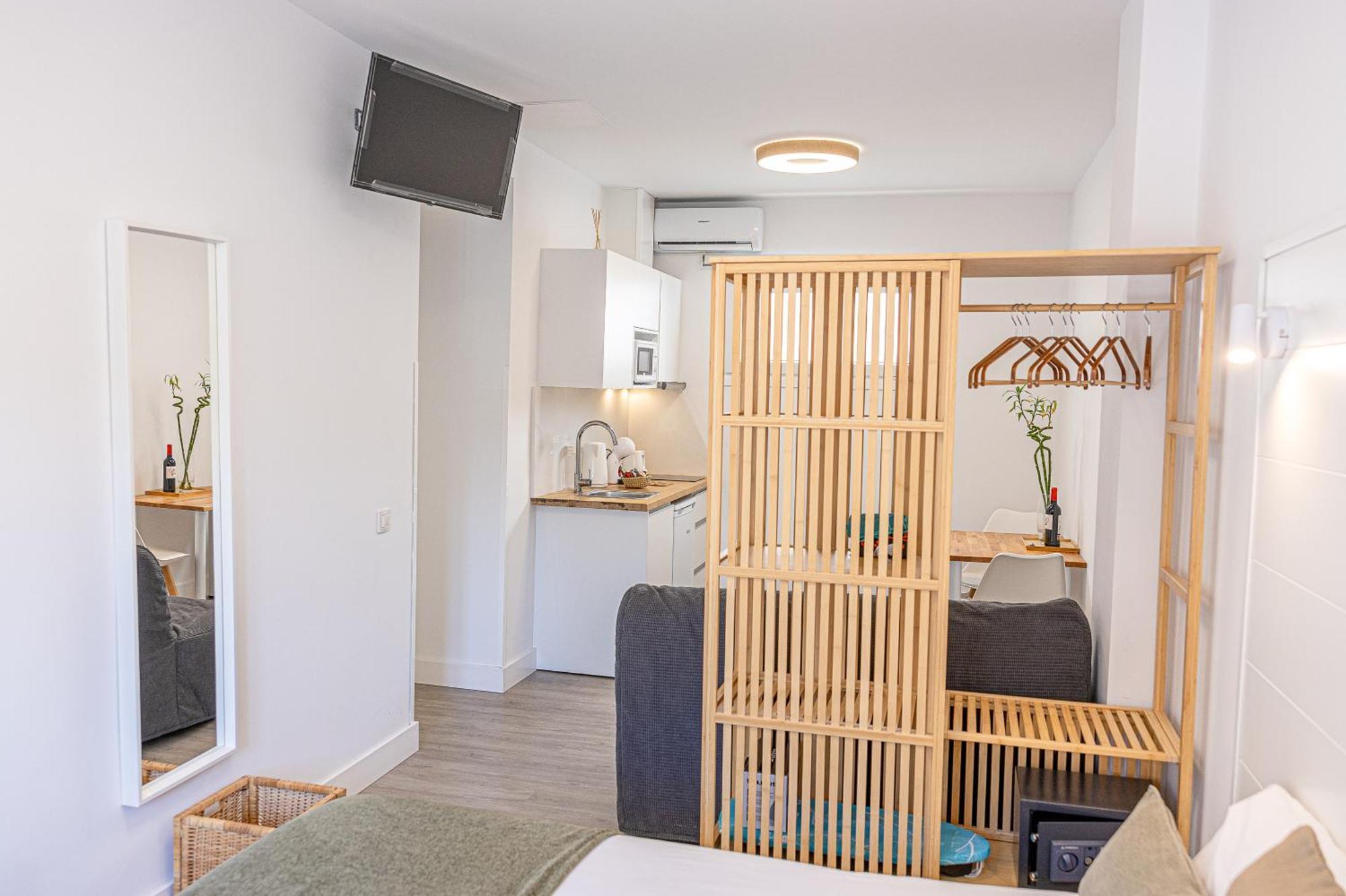 Bambu Suites Vegueta Alquiler Por Habitacion Лас Палмас де Гран Канария Екстериор снимка