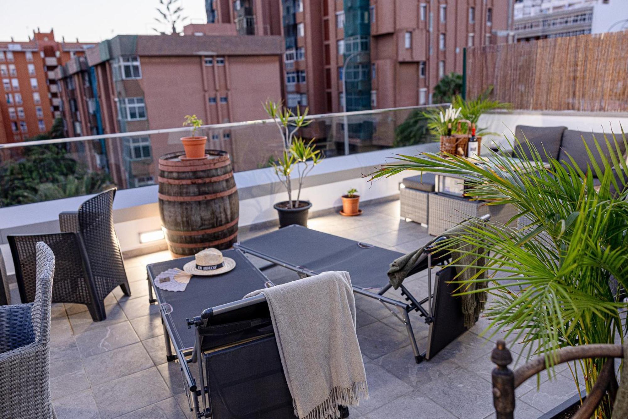 Bambu Suites Vegueta Alquiler Por Habitacion Лас Палмас де Гран Канария Екстериор снимка
